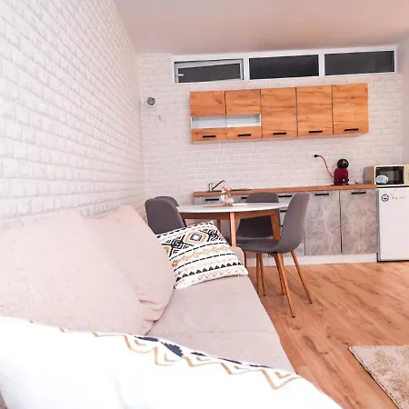 Lozanovi Apartment Pomorie