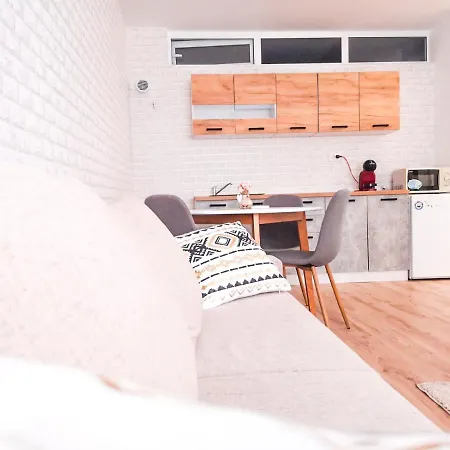 Lozanovi Apartment Pomorie פומורי